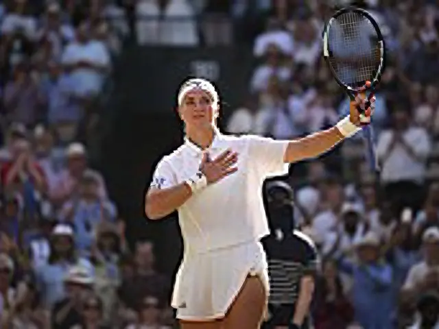 Wimbledon: Muchová do semifinále, Lehečka padl se Zverevem