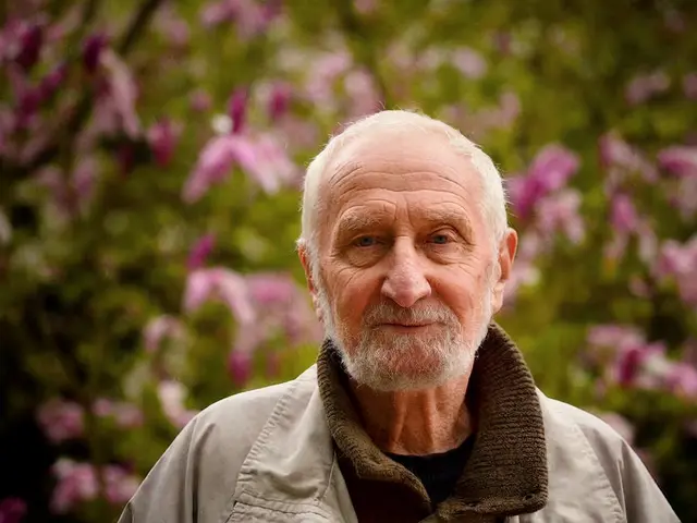 Zemřel Václav Větvička. Hlas botaniky, který učil Čechy milovat rostliny